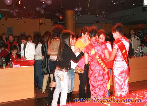 ��(m��ng)��ɯ��������Ů���Ї�(gu��)�д������(hu��)