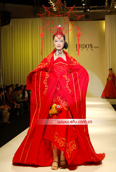 ��(j��ng)��`�� ������˹��Ҽ�ϵ�аl(f��)����(hu��)