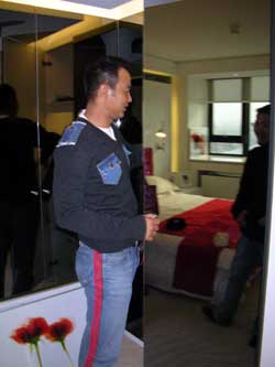 ��(ji��n)�s�_(k��i)�����_(d��)�A�İ�ɫС��