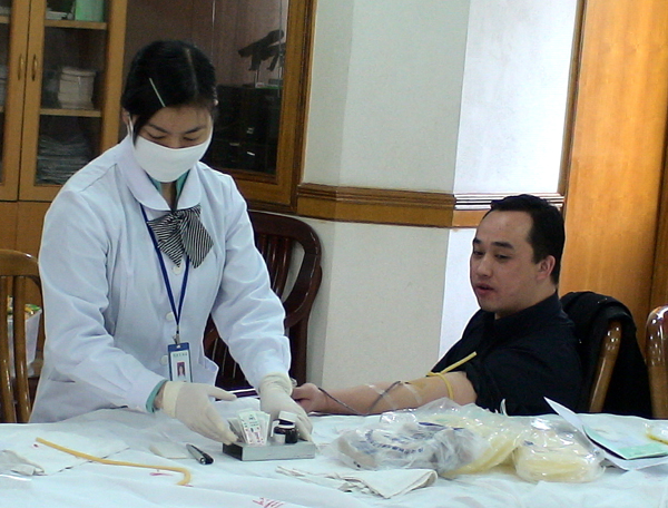 ˯������˾�M���T����Ը�IѪ