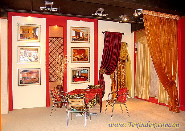 Դ־�\(ch��ng)��(zhu��n)�u(m��i)��չʾ