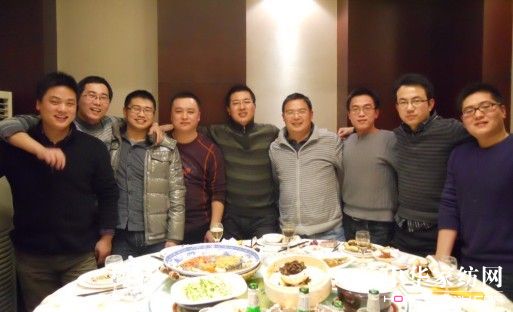 ���_����g��һȺǰ�M����