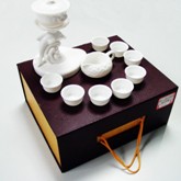 �ɶ��YƷչ������г��¾���