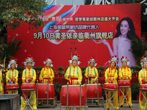 �Ӊ�(m��ng)�R�Ҽ���TС���y����һ��