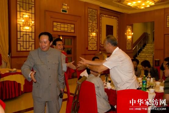 �Ї�(gu��)��(j��ng)��(j��)��̼�D(zhu��n)���c�ɳ��m(x��)�l(f��)չ���(hu��)