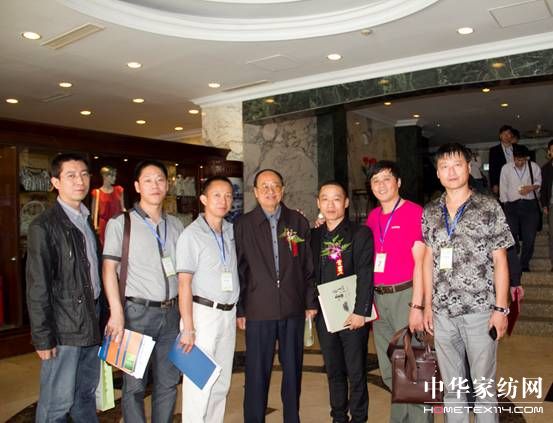 �Ї�(gu��)��(j��ng)��(j��)��̼�D(zhu��n)���c�ɳ��m(x��)�l(f��)չ���(hu��)