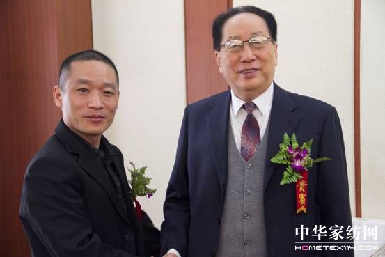 �Ї�(gu��)��(j��ng)��(j��)��̼�D(zhu��n)���c�ɳ��m(x��)�l(f��)չ���(hu��)