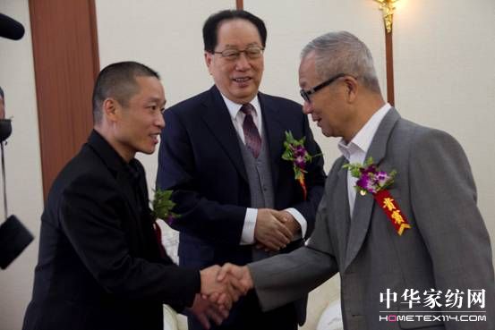 �Ї�(gu��)��(j��ng)��(j��)��̼�D(zhu��n)���c�ɳ��m(x��)�l(f��)չ���(hu��)