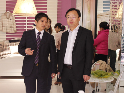 �Pʢ���{(l��n)�{(di��o)paisley��׌��(m��ng)���v�w