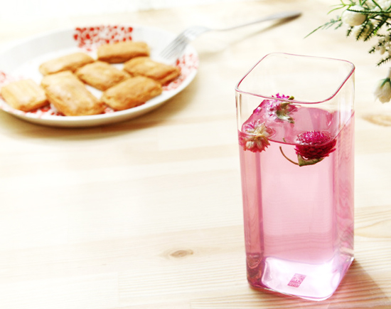 ���ò�����Ʒ���컨�@һ����҃�(n��i)���g