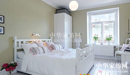 ��ˬ��ɫ�Ҽ������������¾���