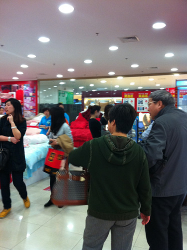 �Pʢ��Ʒ��Ńr(ji��)�M�~����iphone4S��