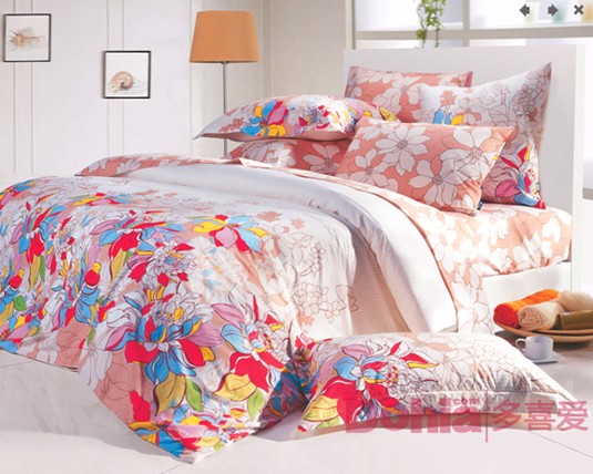 ��ϲ��(��i)�Ҽ����r(sh��)�мҾ����������D(zhu��n)�����y