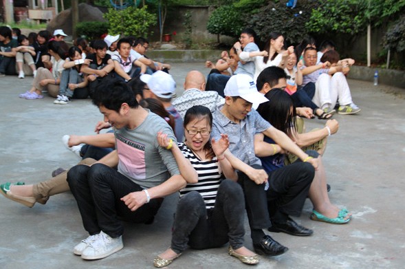 �������M(j��n)���Ӊ�(m��ng)�R�F(tu��n)�(du��)��չһ����Ӗ(x��n)�I(y��ng)֮������{��