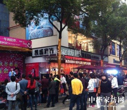 �Pʢ�Ҽ����Ʒ�b��(hu��)�@��(hu��)�T��������