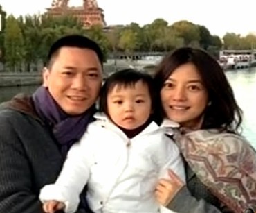 趙薇與老公曝多張?zhí)鹈壅? src="http://m.oqechku.cn/Upload/201212/17/2012121713233757.jpg"></P>
<P align=center> </P>
<P align=center><img alt=