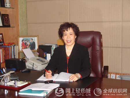 �R��Ь������Ƽ:���\(ch��ng)�鱾�TƷ��