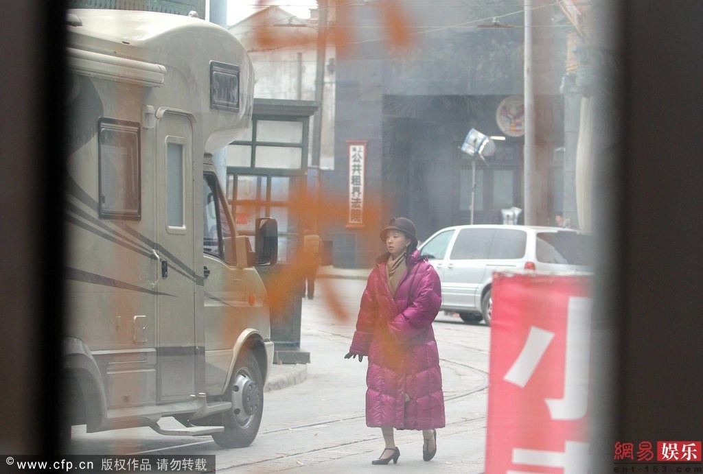 陶虹拍戲氣派 片場(chǎng)獲專屬保姆車