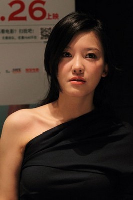 趙薇回應(yīng)"致青春"質(zhì)疑:拍給成年人看的