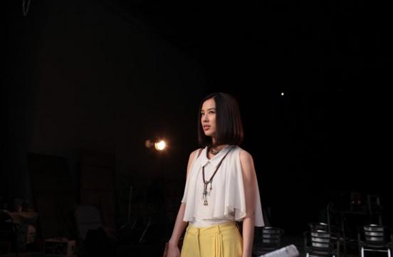 黃圣依談同名新歌故事 對(duì)周星馳仍感激