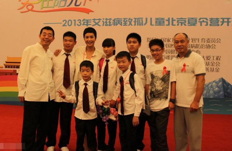 �Y������D��׃����������