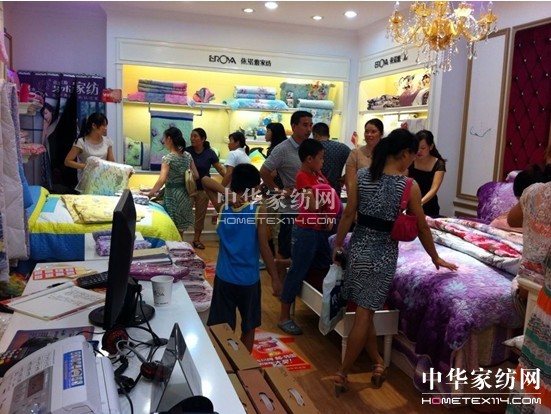 ���Z�Ł��e������¡�صǈ�(ch��ng)