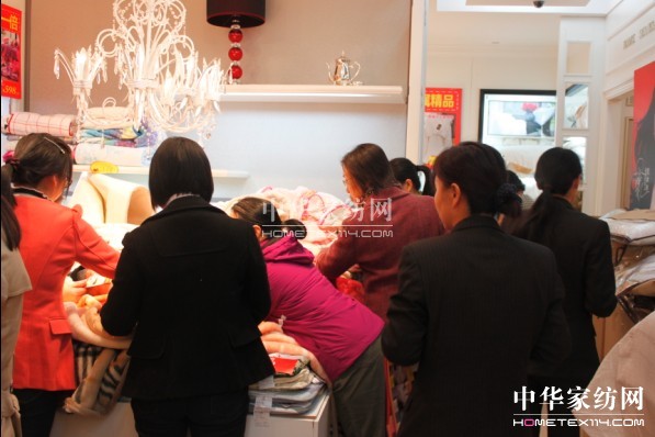 �Pʢ������ĩ��}(c��ng)����׌��������