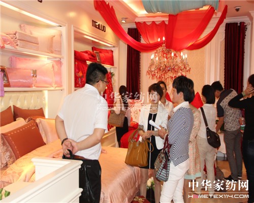 ���_�Ҽ�"ʢ��•����"�ﶬ���̕�(hu��)�A�M��Ļ