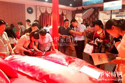 2014�����Ҽ���(j��ng)�N�̴����ӆ؛���A�M�ɹ�