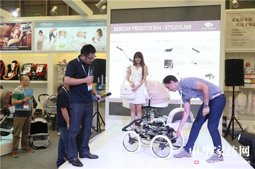 i-baby�ɞ�CBMEչ�����c(di��n)��i-mummy�W���ǈ�