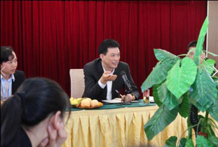 ���ˍu�Ҽ�2015������Ʒ�b�p��(hu��)�߽�(j��ng)�N(xi��o)����Մ��(hu��)�A�M�Y(ji��)����