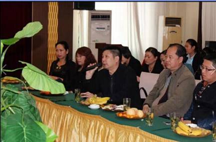 ���ˍu�Ҽ�2015������Ʒ�b�p��(hu��)�߽�(j��ng)�N(xi��o)����Մ��(hu��)�A�M�Y(ji��)����