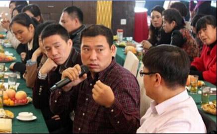 ���ˍu�Ҽ�2015������Ʒ�b�p��(hu��)�߽�(j��ng)�N(xi��o)����Մ��(hu��)�A�M�Y(ji��)����