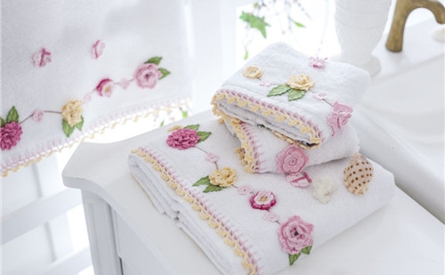 ë��Ʒ��EnglishHomeչ�F������Ȼ�r�К�Ϣ