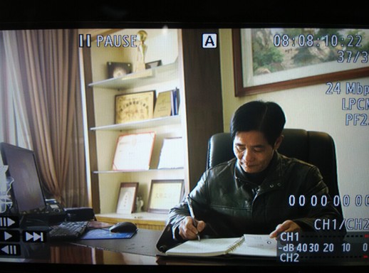 �Ϻ������С���Ŀ�M���M(j��n)Խ���Ҽ�