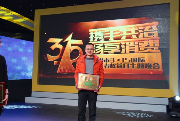 Խ���Ҽ�������d�����M���ŵ��^��λ�\�Ž�(j��ng)�I(li��n)��