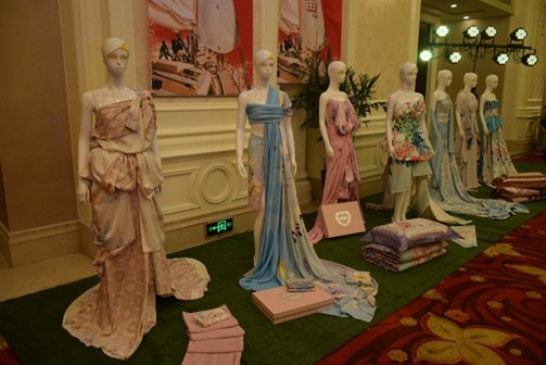 ���A•���𺽡�