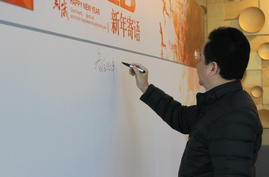 �ûʼ��F(tu��n)���R�´�������Z��ӈA�M��Ļ