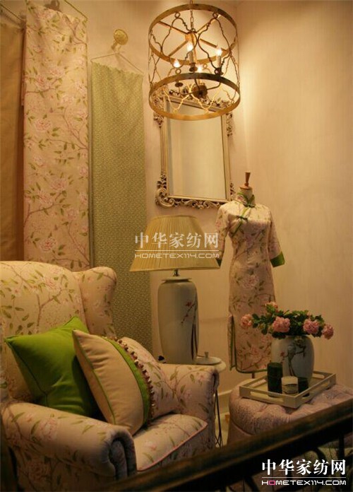 ���ڇ��H�Ҽ���ˇ�߼Ҿ��b�չ�����������¡��L(f��ng)����