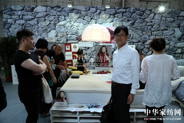 �������F���L���--�����A���_��Ʒ�ɹ��l(f��)��