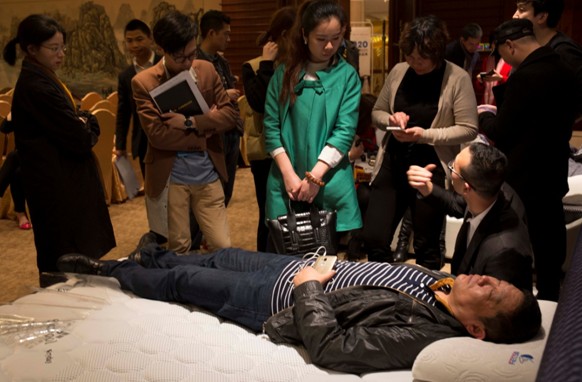 ���mĪ���yFitSleep��1������(j��ng)�N����Ʒ���u