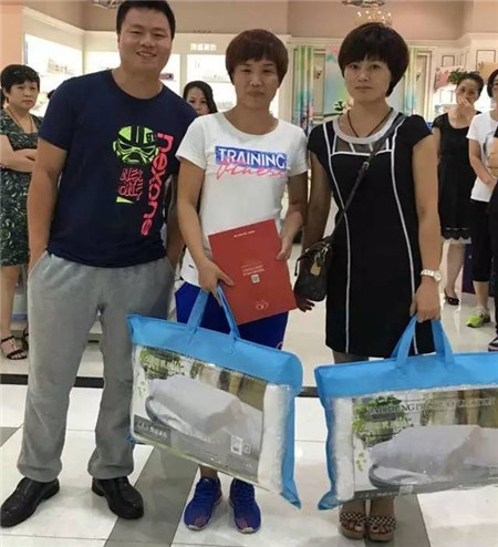 �Pʢ�Ҽ�����ɵؾ�Ӣ�R��һ��