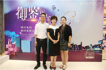 �w��֥�@�G���಩��Ҽ�����ɼ���W���R˹���u��������F(xi��n)��