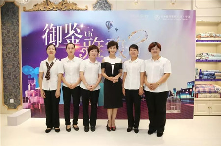 �w��֥�@�G���಩��Ҽ�����ɼ���W���R˹���u��������F(xi��n)��