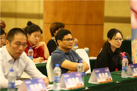 ��(du��)Ԓ���졪����ESTEEM��ͥ�Ҽ�2017�괺����Ʒ�l(f��)����(hu��)���A�M��Ļ