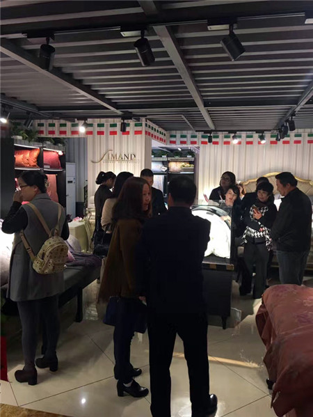 �����Pʢ�Ҽ������҈@�Ҿ����^��һվʽ�w�(y��n)�^ʢ���_Ļ