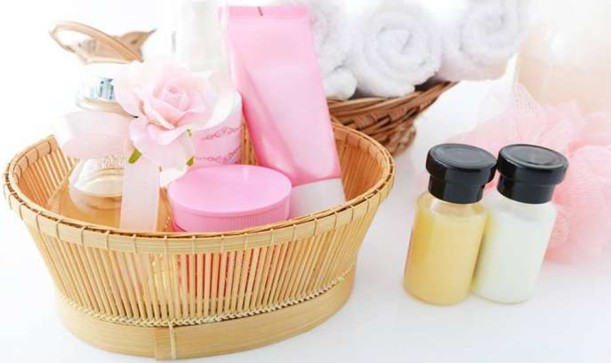 ��ԡ�����ԡ�͸���֮�g�ڴ��c��ÿ��?q��ng)?ji��n)�ص�˽�ܺͪ�(d��)��