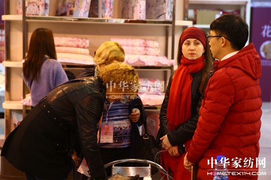 ͸ҕ�^����(sh��)��(j��)��̽�ش����Ҽ�չ��ݣ���Ʒ�Q(m��o)��͹�@������չ(li��n)��֮���|�L(f��ng)���M��������