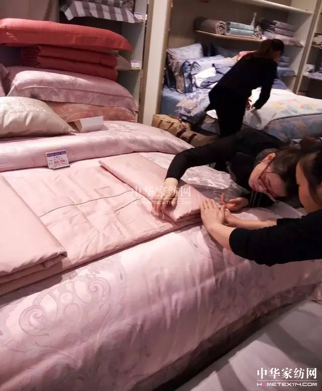 �Pʢ�Ҽ�����������Ӣ�R����ɽ�������@�����£�