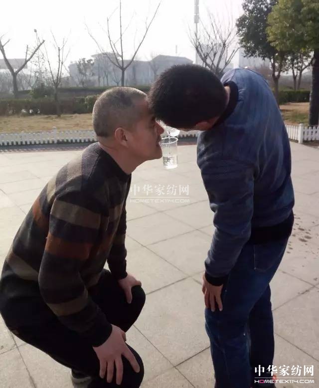 �Pʢ�Ҽ�����Ӣ���������f��Փ�������l��Ӣ����